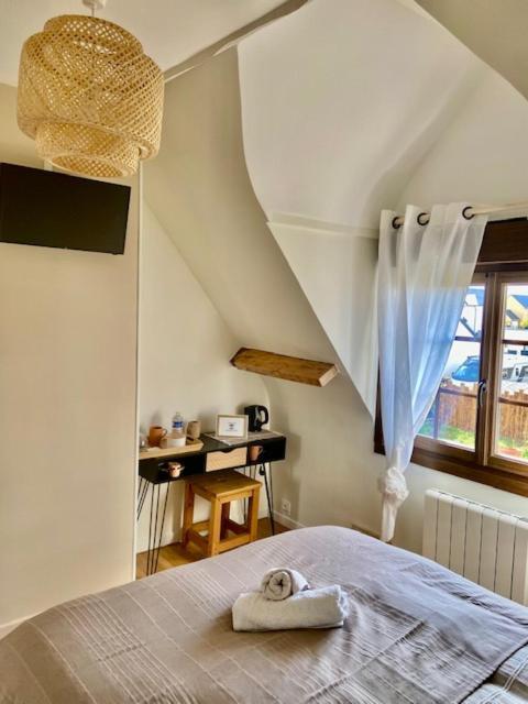 The Roc "' House Bed and Breakfast Bourguebus Esterno foto